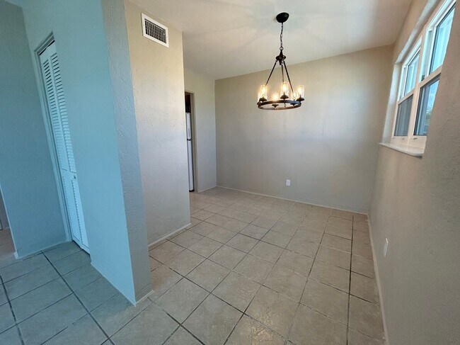 Foto del edificio - 1740 Ocean Shore Blvd