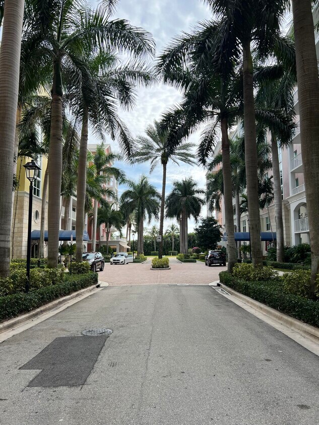 806 E Windward Way Unit 216, Lantana, FL 33462 Condo for Rent in