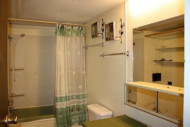 Building Photo - 894 FM1395
