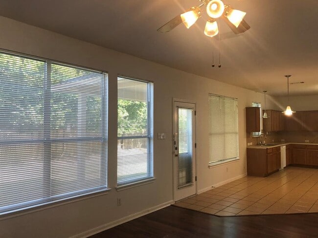 Building Photo - 12824 Serafy Ct