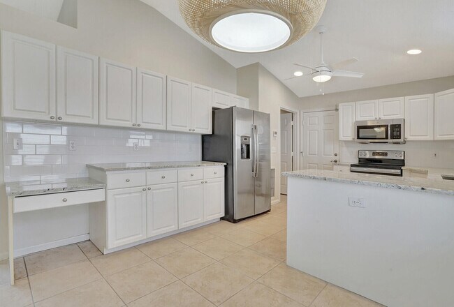 Foto del edificio - 1022 Island Manor Dr