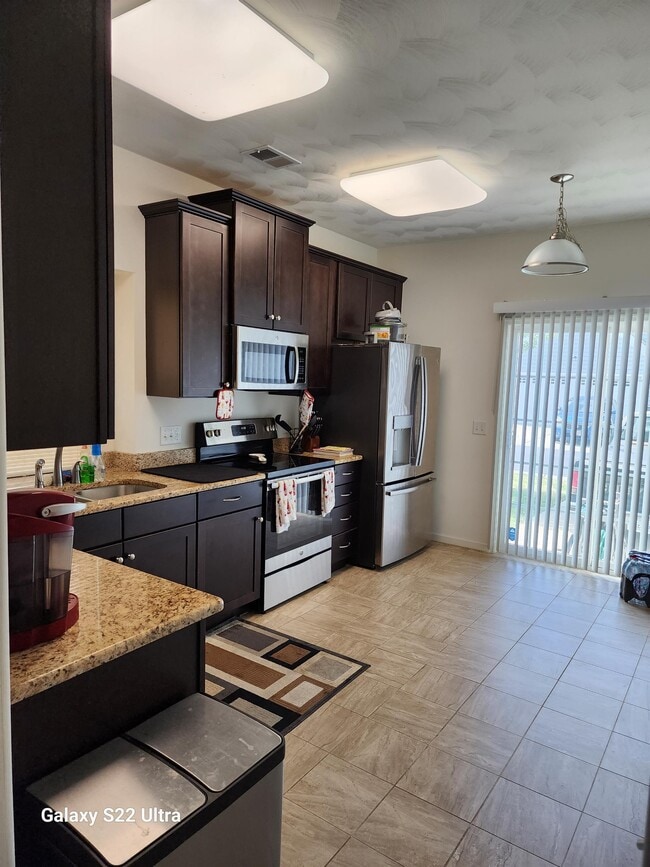 Photo - 6707 Hampton Roads Pkwy (Suffolk, VA) House