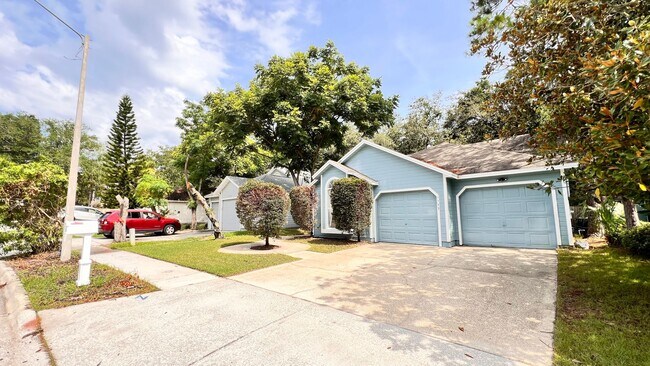 Foto del edificio - Stunning 3 Bed/2 Ba/ 1 Car Garage  Home in...