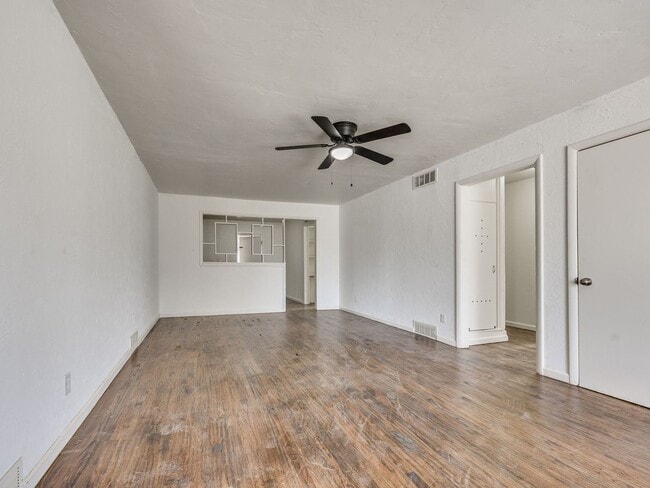 Foto del edificio - Updated home in Heart of OKC + 4 bedrooms