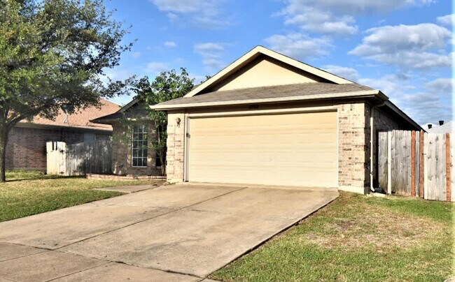 Foto del edificio - 6901 Evening Shade Ln