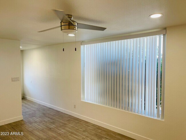 Foto del edificio - 4601 N 12th Ave