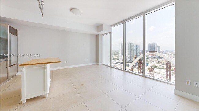 Foto del edificio - 1040 Biscayne Blvd