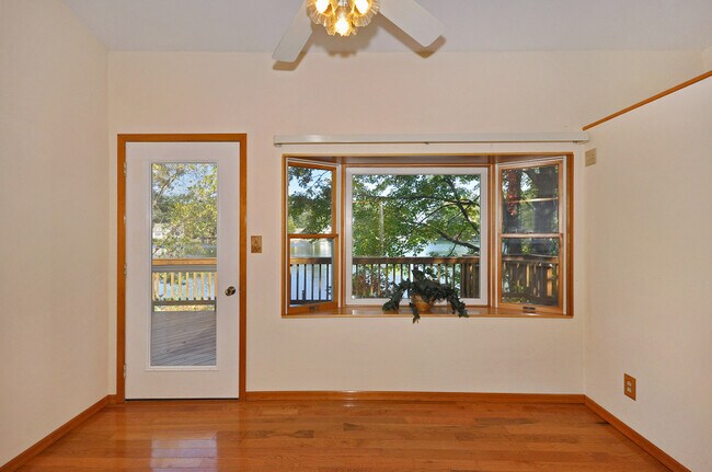 Foto del edificio - 74 Upper Rainbow Tr