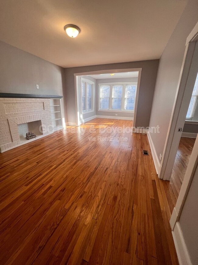 Foto del edificio - 4820 N Springfield Ave