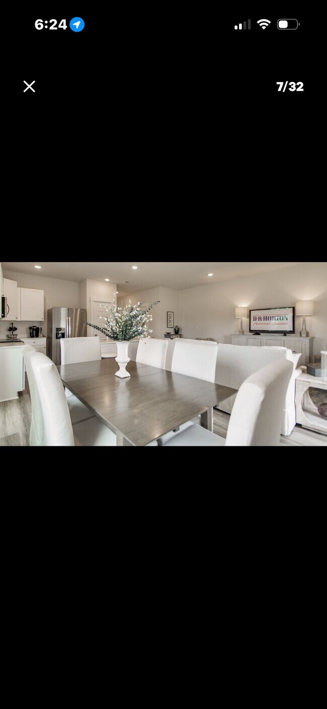 Foto del edificio - 4501 Pendragon Cir