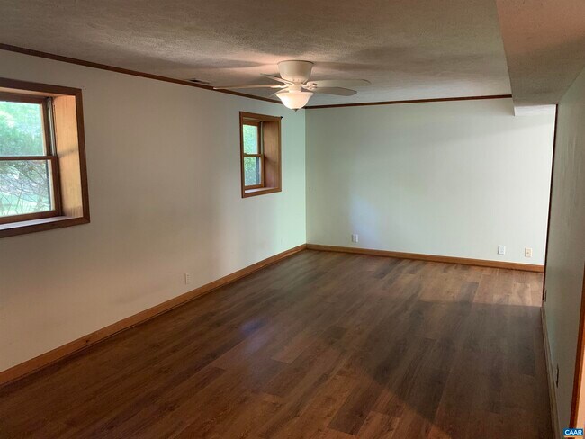 Foto del edificio - 103 Cloverhill Ct