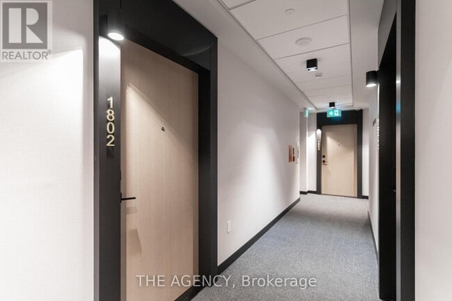 Building Photo - 36 Zorra St