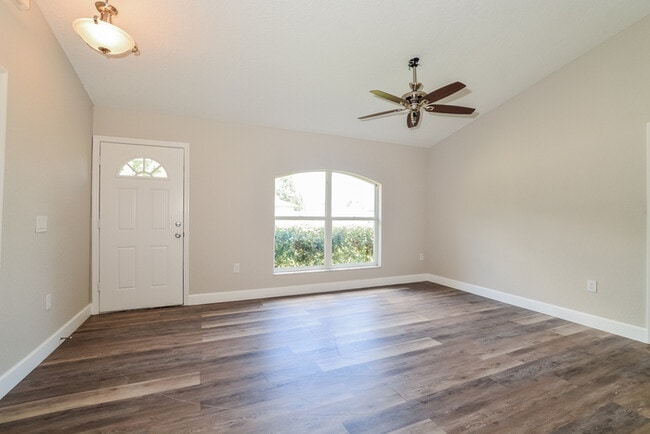 Building Photo - 2897 Grayton St