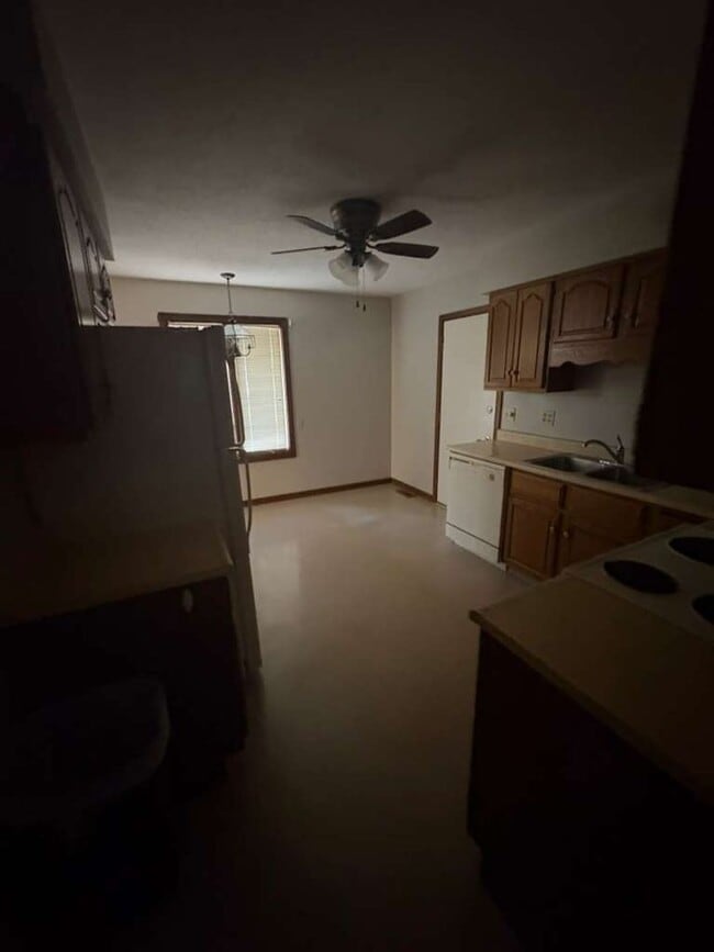 Foto del edificio - 24159 Evergreen Ct