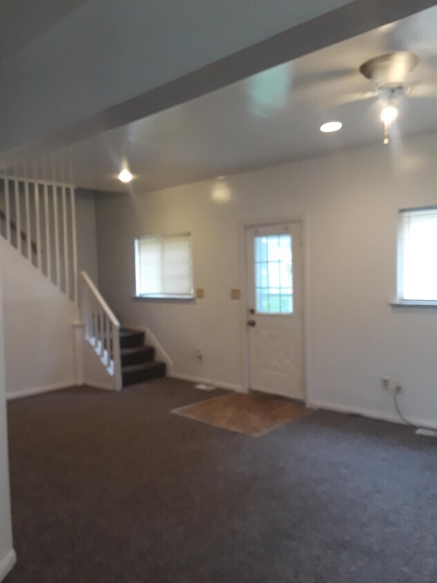 Primary Photo - 24630 Hopkins St