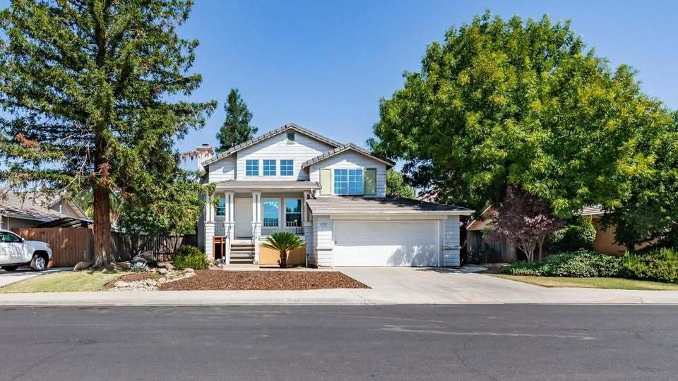 Foto principal - 2683 Mitchell Ave