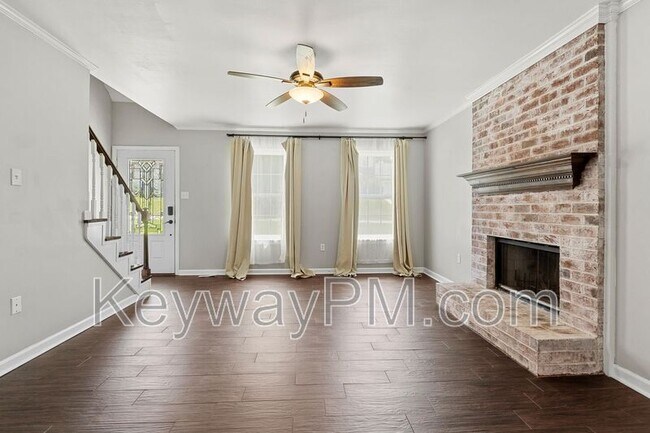 Foto del edificio - 329 Lamplighter Ln