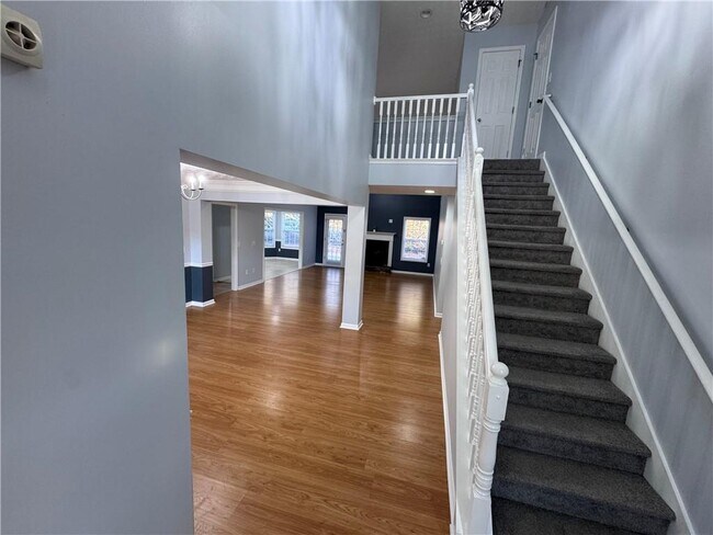 Building Photo - 2752 Saddle Horn Pl SW