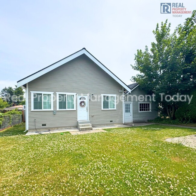 Building Photo - TMMADP, LLC (Simmons, T) - 921 (Cascade Gr...