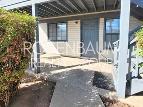 Building Photo - 3186 N Bumblebee Dr