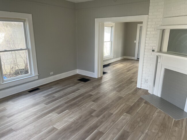 Foto del edificio - 1667 Warder St