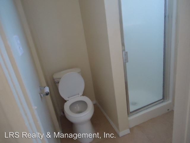 Foto del edificio - 628-6363 S Bonnie Beach Pl