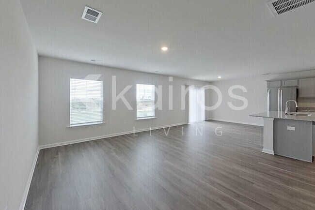 Foto del edificio - 45 Springdale Rd
