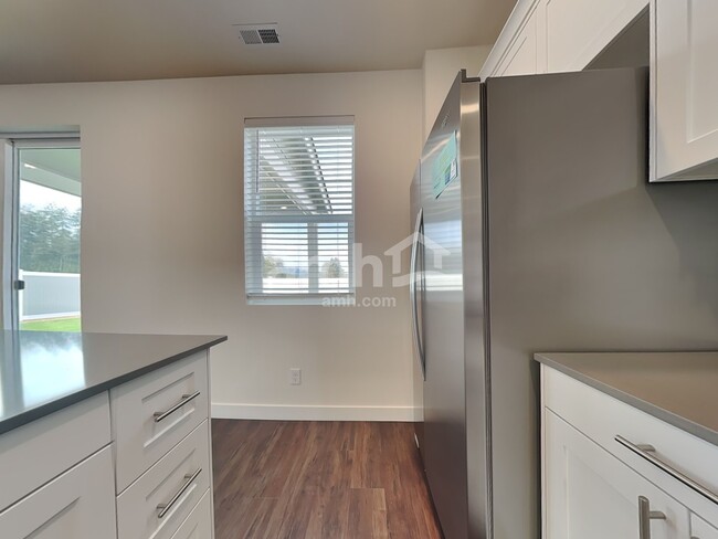 Foto del edificio - 7707 Verona Lp SW