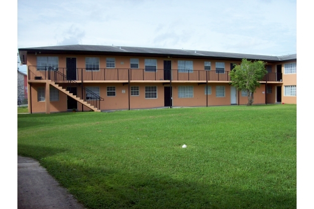 Building Photo - Homestead Gardens