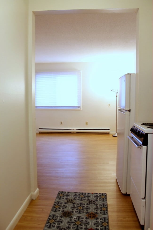 One-Room Studio - College Inn Apartments