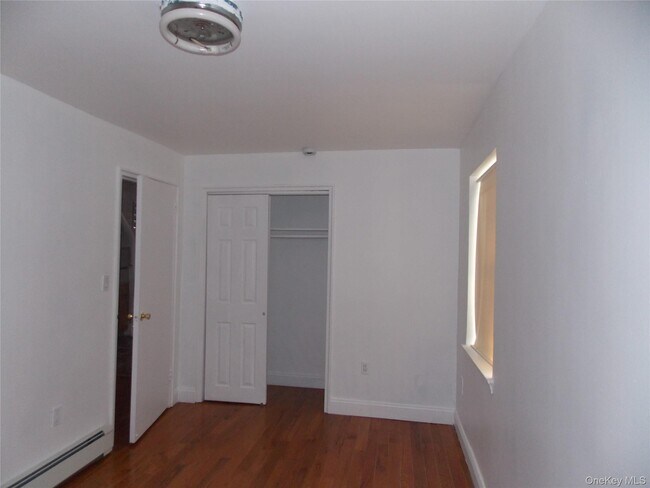 Foto del edificio - 2927 Throop Ave