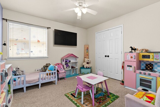 Foto del edificio - 5400 Birmingham Cir