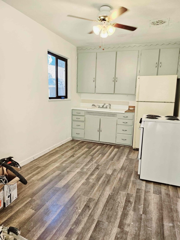 Building Photo - 2847 Coloma St
