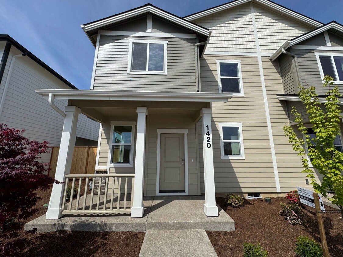 Foto principal - 1420 SE Hankel St