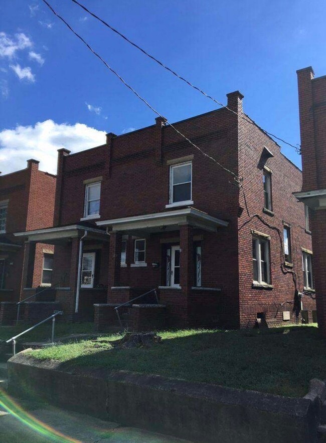 Building Photo - 114 Maryland Ave