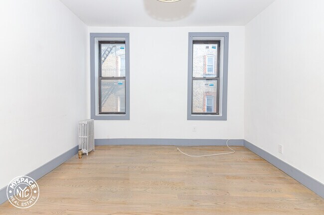 Building Photo - 1212 Lincoln Pl