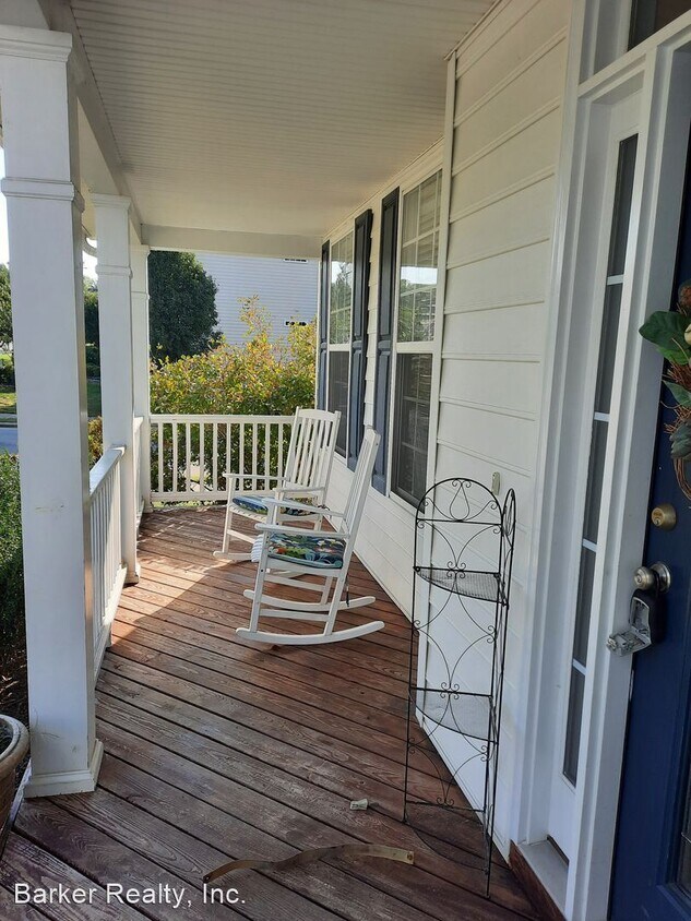Primary Photo - 4 br, 2.5 bath House - 101 Scotlow Way