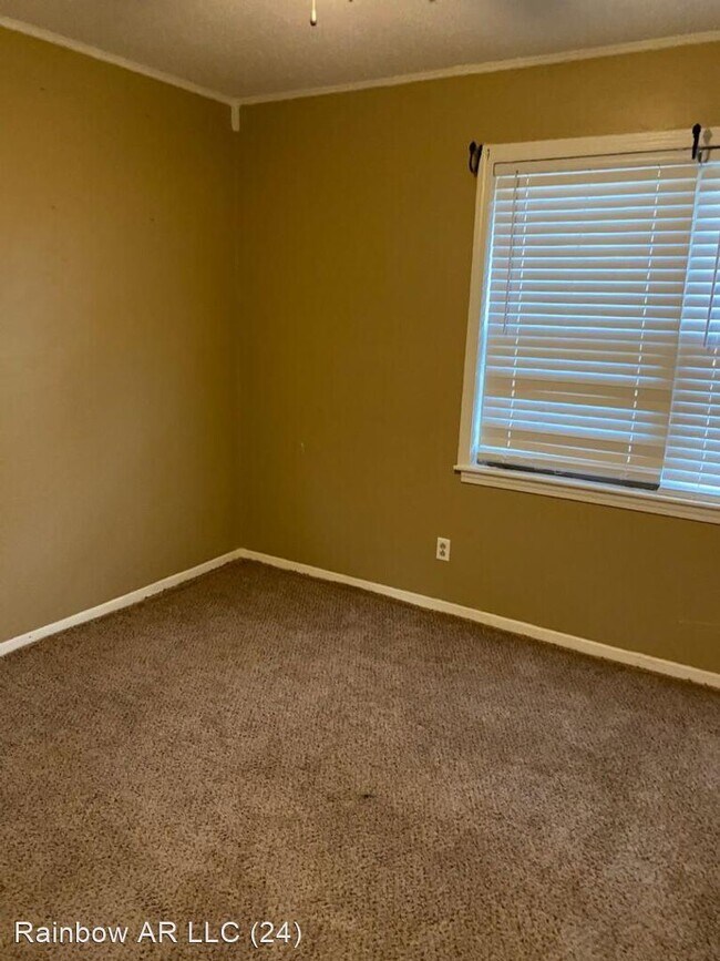 Building Photo - 3 br, 1 bath House - 101 Henry