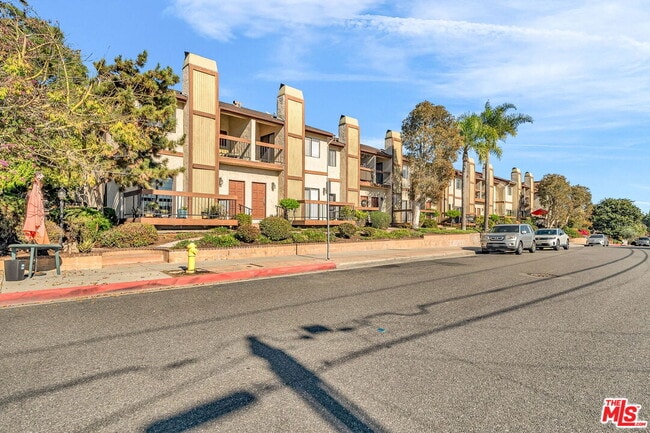 Building Photo - 2333 241st St