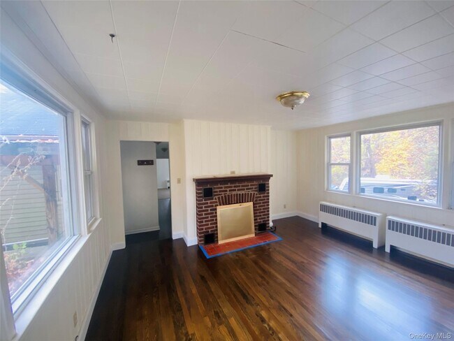 Foto del edificio - 5 Old State Rd