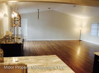 Foto del edificio - 3484 Saddle Brook Dr