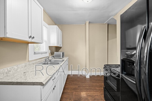 Foto del edificio - 4118 E Washington St