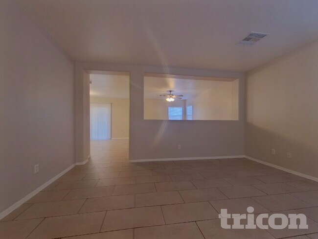 Foto del edificio - 22244 W Sonora St