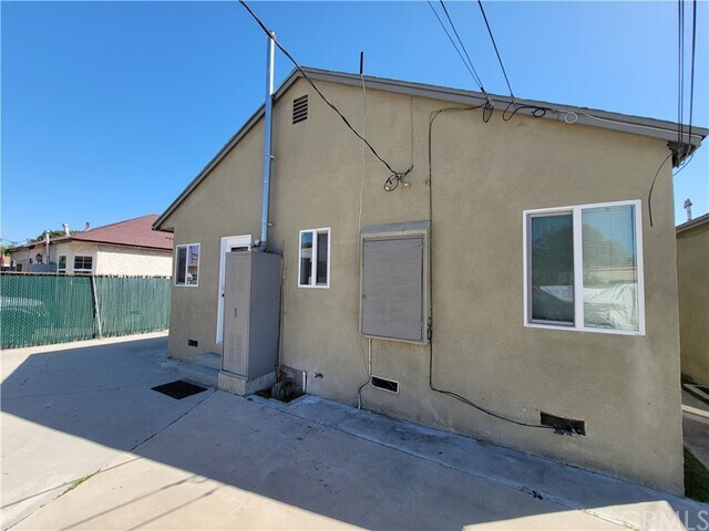 Building Photo - 2949 Indiana Ave