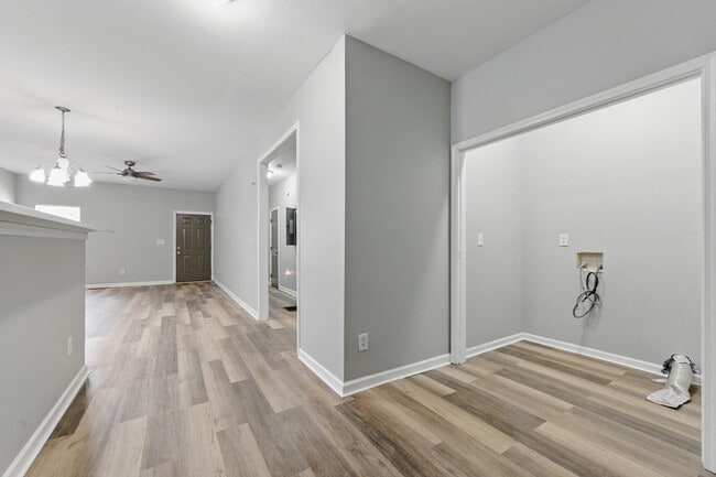 Building Photo - 2271 Sisk St NW