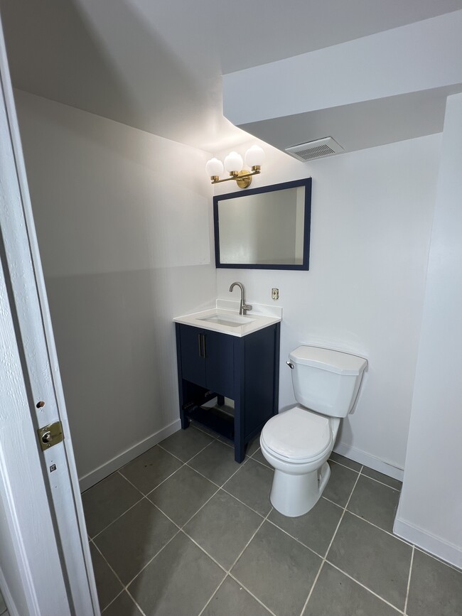 Building Photo - 3285 8th Av W