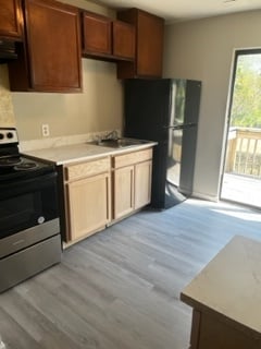 Foto del edificio - 914 Sparta Dr