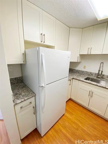 Building Photo - 796 Isenberg St