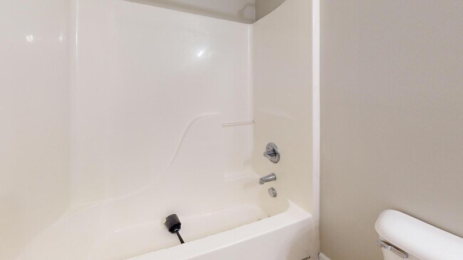 Foto del edificio - 3735 Lochdale Terrace