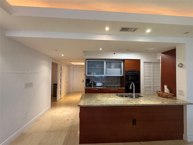 Foto del edificio - 1830 S Ocean Dr